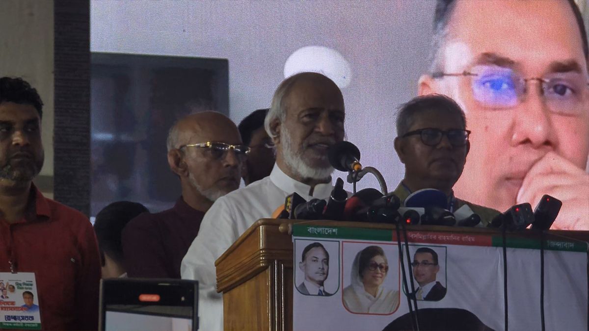 ‘নির্বাচিত হয়ে তারেক রহমান শিক্ষকদের সমস্যা সমাধান করবেন’
