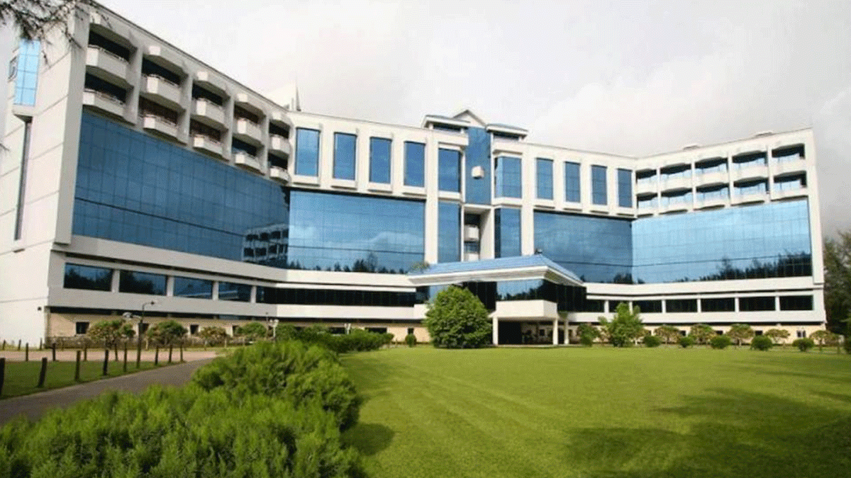 কক্সবাজারে রহস্যজনক ক্ষমতায় বেপরোয়া ‘হোটেল সিগাল’