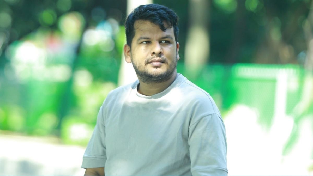 একই দিনে প্রকাশ পেল সাইফুল বারীর গীতিকথায় দুই গান