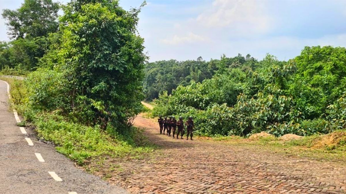 নাইক্ষ্যংছড়ি সীমান্তে স্থলমাইন বিস্ফোরণে বিজিবি সদস্য আহত