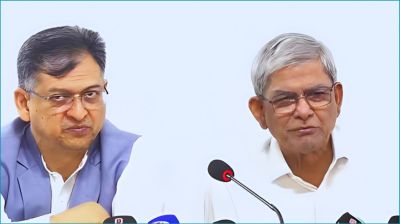 জুলাই সনদ স্বাক্ষর অনুষ্ঠানস্থলে মির্জা ফখরুল-সালাহউদ্দিন