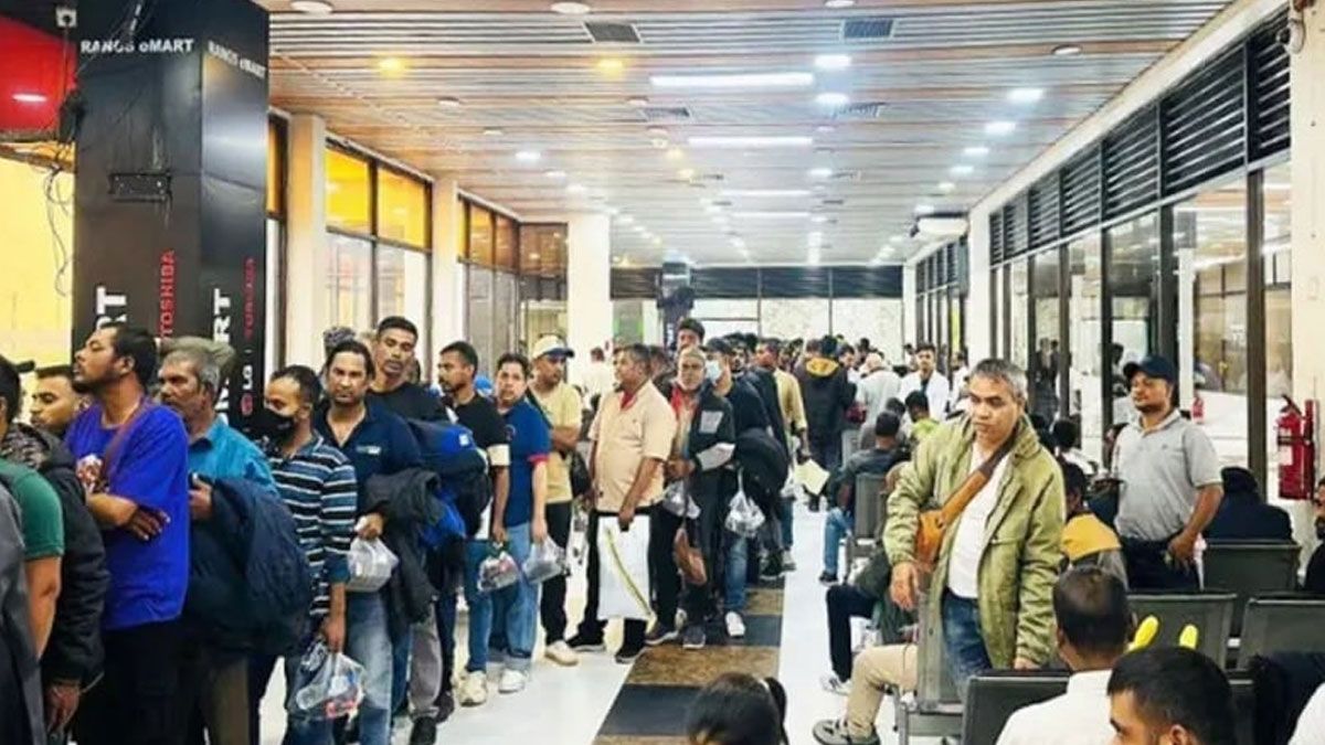 লিবিয়া থেকে দেশে ফিরিয়ে আনা হলো প্রতারণার শিকার ৩০৯ বাংলাদেশিকে