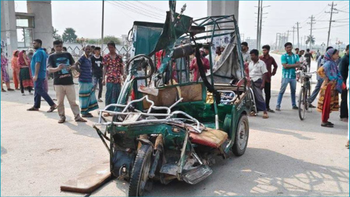 জামালপুরে কাভার্ডভ্যান-ইজিবাইক সংঘর্ষে নিহত ৩