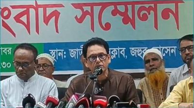 বিদেশযাত্রায় নিষেধাজ্ঞার কারণ জানতে চেয়ে সদুত্তর পাইনি : মিলন