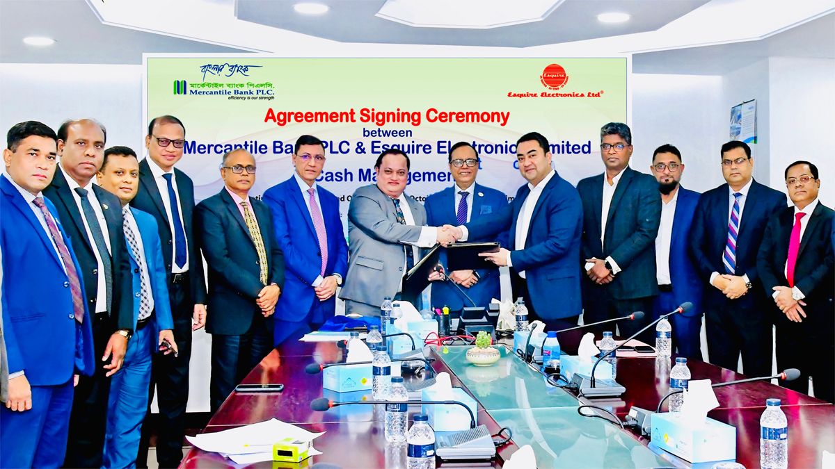 মার্কেন্টাইল ব্যাংক ও এসকোয়্যার ইলেক্ট্রনিক্স এর মধ্যে চুক্তি স্বাক্ষর