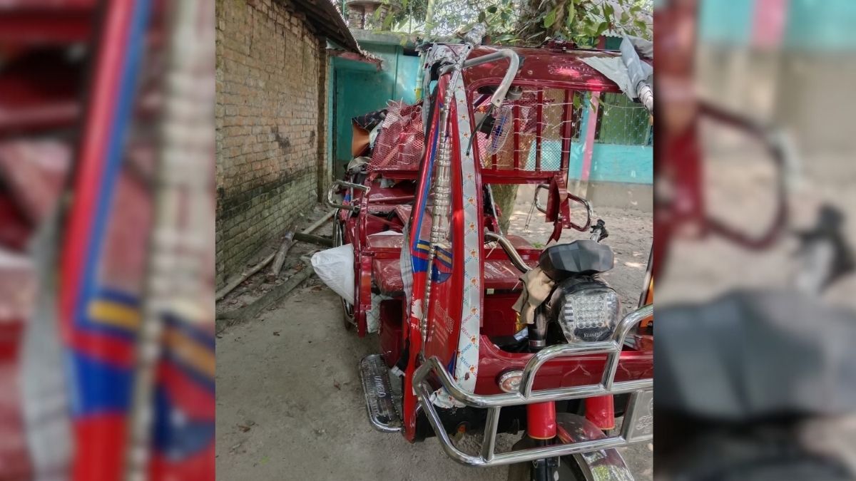ঝিনাইদহে বাস-ইজিবাইক সংঘর্ষে গৃহবধূ নিহত
