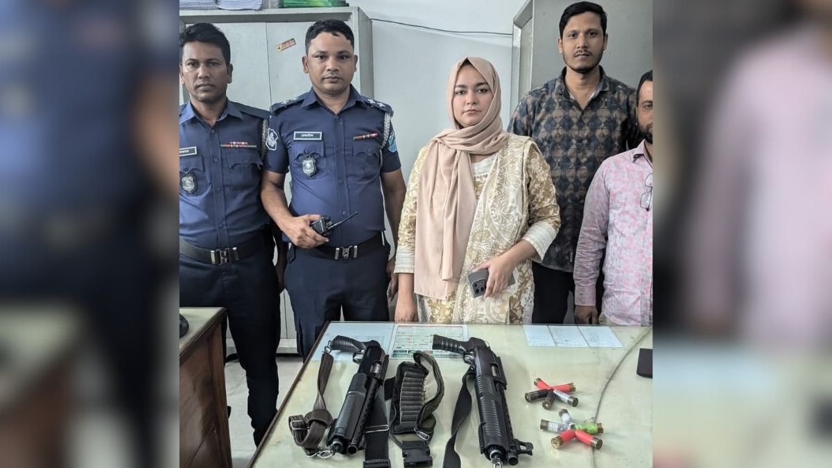 ঢাকা-ভাঙ্গা এক্সপ্রেসওয়েতে ২০ রাউন্ড গুলিসহ ২ শটগান জব্দ