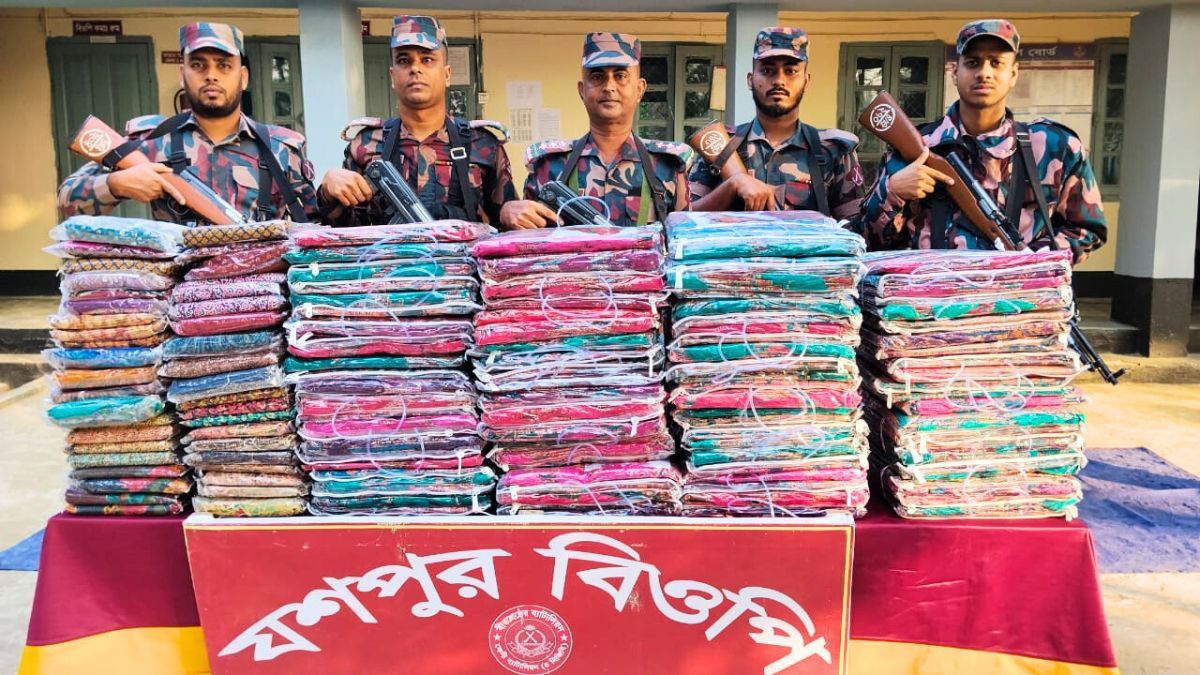 ফেনীতে চোরাচালানবিরোধী অভিযানে ৬০ লাখ টাকার মালামাল জব্দ