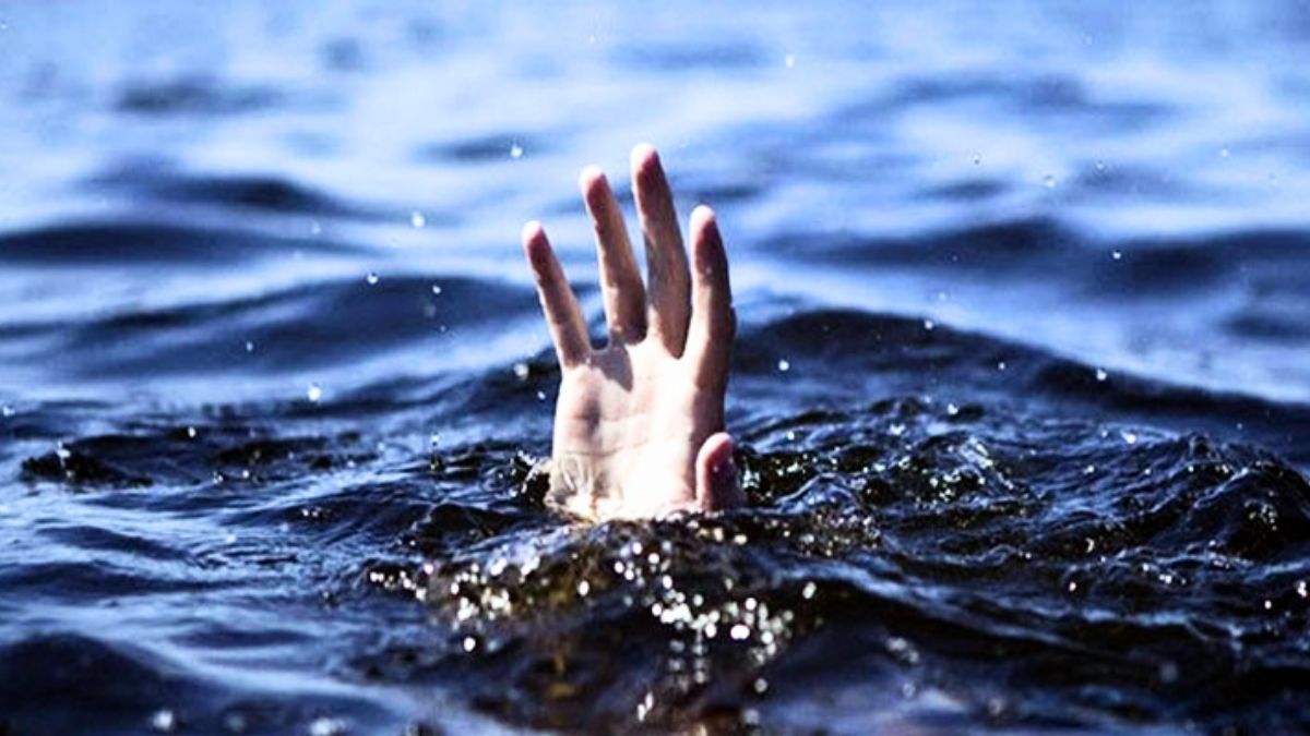 শ্রীপুরে খেলতে গিয়ে পুকুরে পড়ে শিশু নিহত