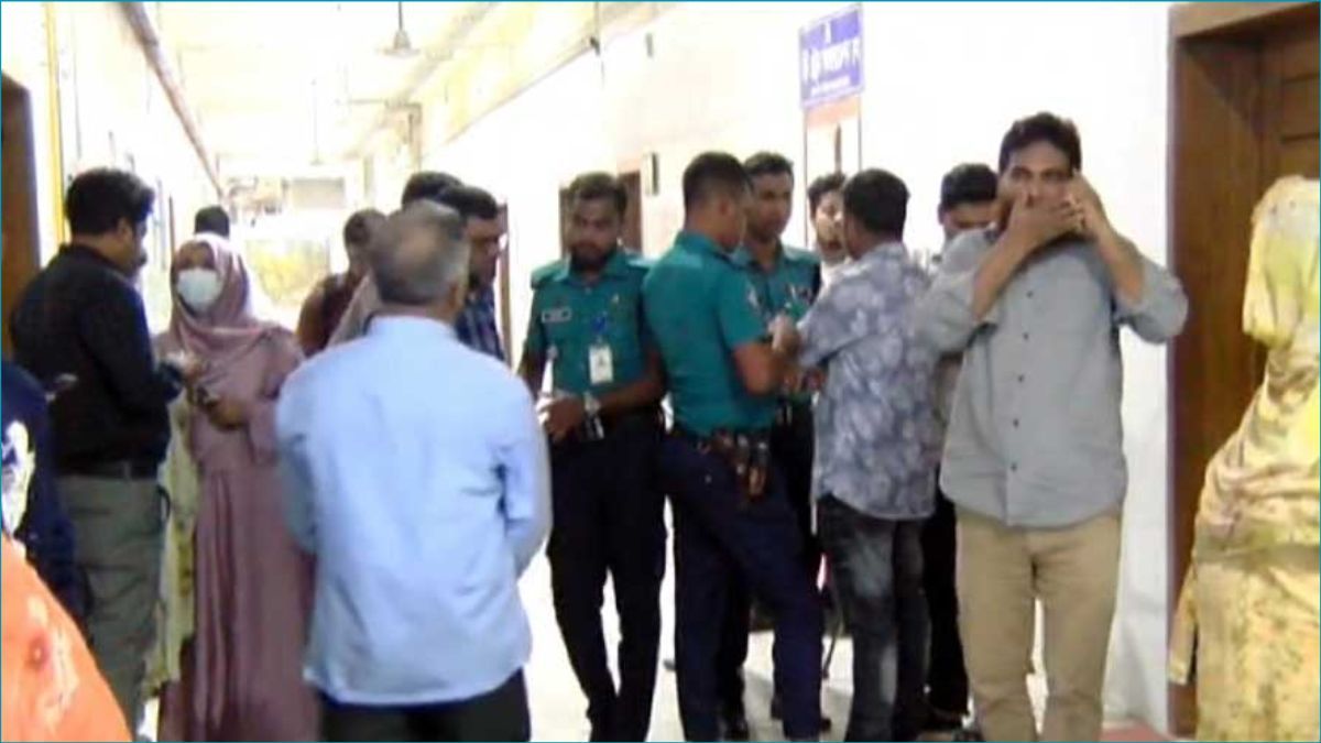 রাজশাহীতে বিচারকের বাসায় ছুরিকাঘাতে ছেলে নিহত, স্ত্রী আহত