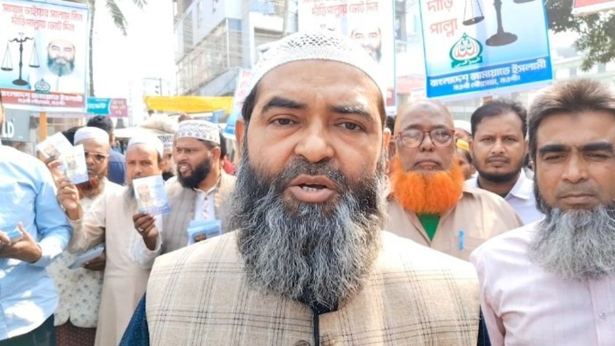 নওগাঁ-৫ আসনে জামায়াতের প্রার্থীর গণসংযোগ