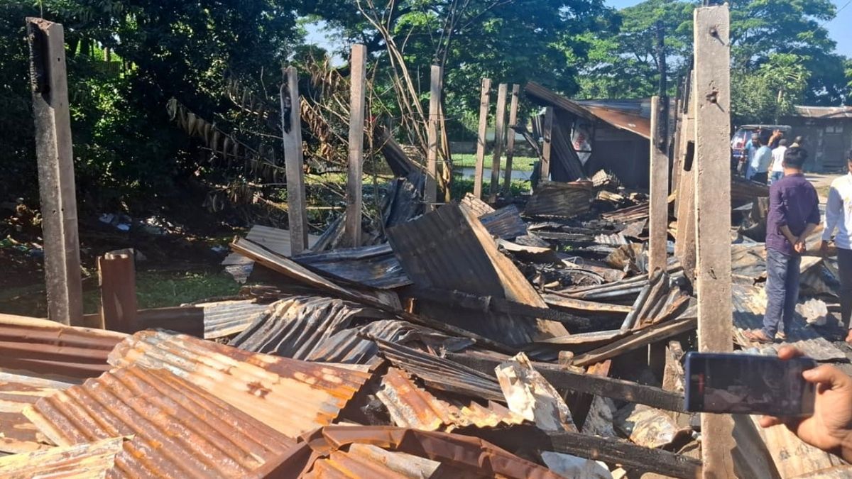 চাঁদপুরে আগুনে পুড়ে ছাই ৭ ব্যবসা প্রতিষ্ঠান