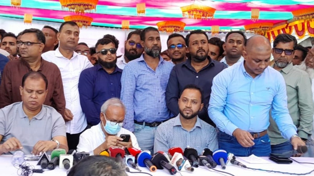 সমুদ্র বন্দর বিদেশিদের হাতে গেলে দেশ অনিরাপত্তায় পড়বে : রিজভী