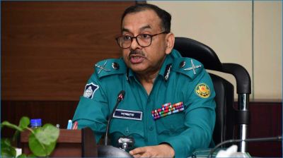 আগুন দিলে বা ককটেল নিক্ষেপ করলে গুলির নির্দেশ ডিএমপি কমিশনারের