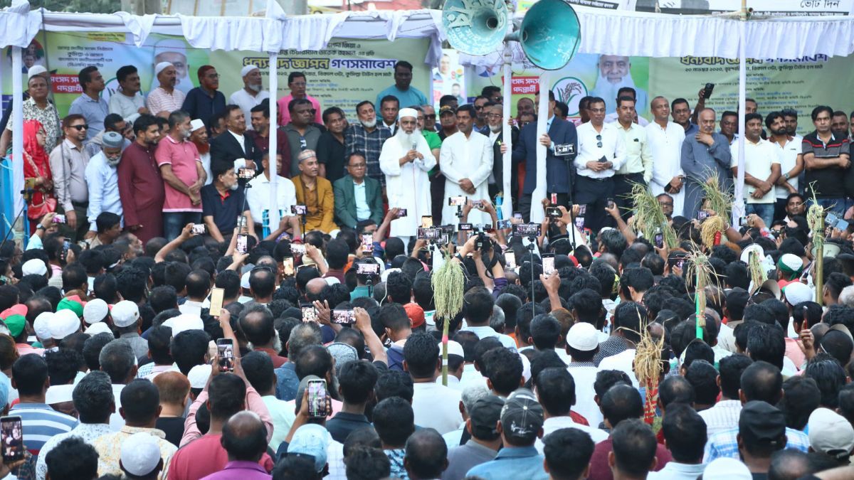 একবার সুযোগ দিন, হতাশ করব না : মনিরুল হক চৌধুরী