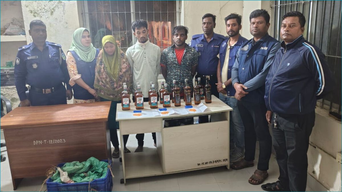 নেত্রকোণায় ভারতীয় মদ-ইয়াবাসহ গ্রেপ্তার ৩