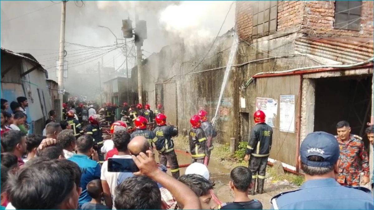 ভূমিকম্পে দুই তারে ঘর্ষণে কারখানায় আগুন, ক্ষতি কোটি টাকা