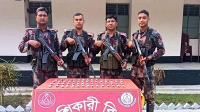 চাঁপাইনবাবগঞ্জ সীমান্তে বিপুল পরিমাণ নেশাজাতীয় ট্যাবলেট জব্দ