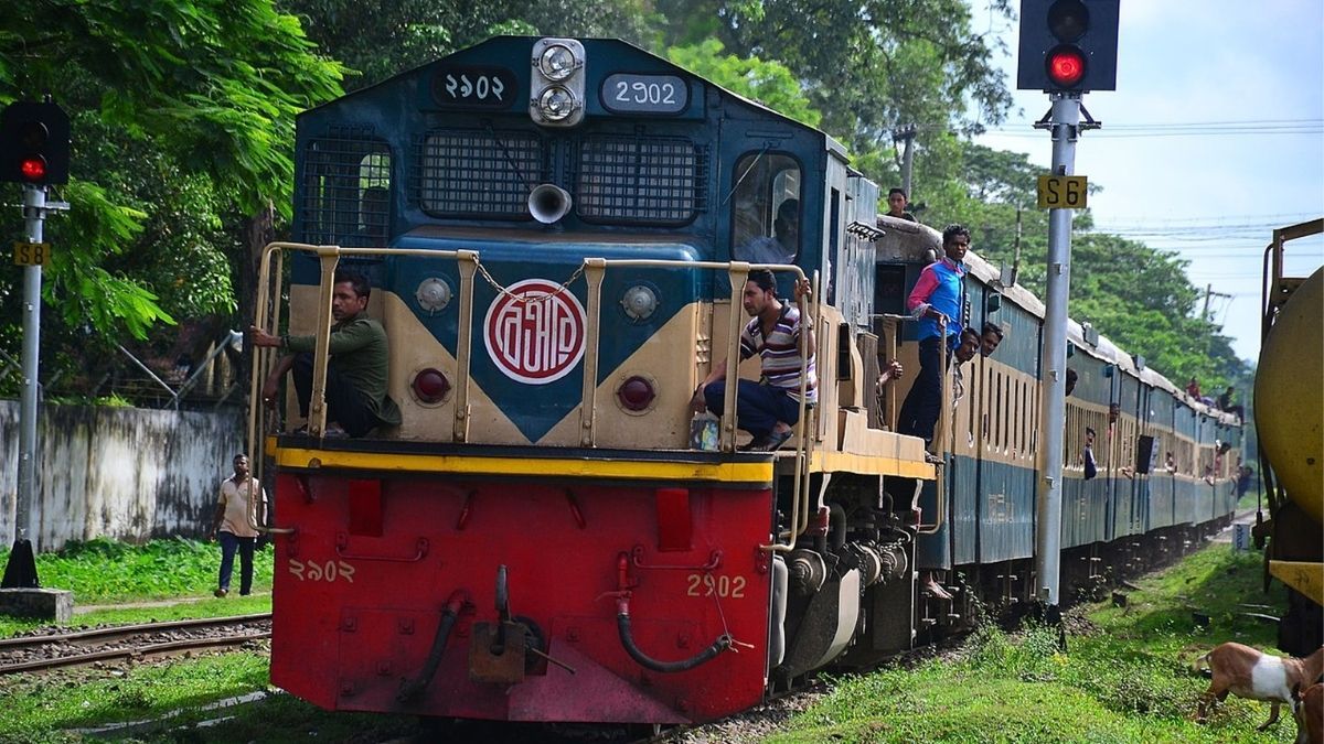 সিলেটের সঙ্গে সারা দেশের রেল যোগাযোগ বন্ধ