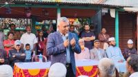 টাঙ্গাইল-৮ আসনে শীতবস্ত্র বিতরণ করছেন সালাহউদ্দিন