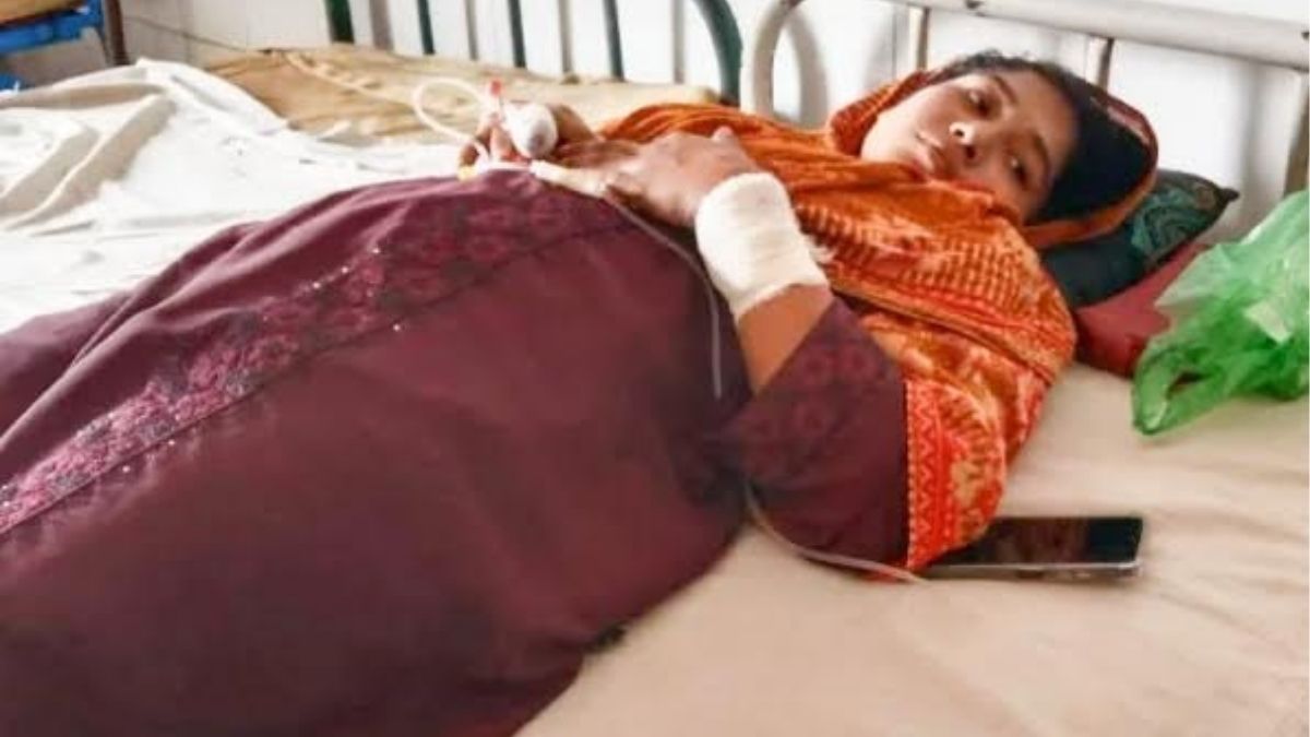 চাঁদা না পেয়ে প্রবাসীর স্ত্রীকে কুপিয়ে জখম, গ্রেপ্তার ১