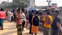 নওগাঁয় ব্রিজের নিচে কাঁথায় মোড়ানো লাশ