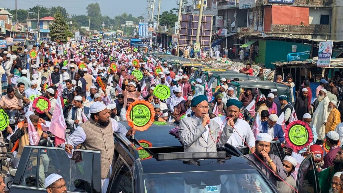 লাকসাম-মনোহরগঞ্জে সেলিম মাহমুদের নেতৃত্বে বিশাল মোটরসাইকেল শোভাযাত্রা