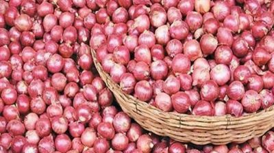 দামের ঝাঁঝ কমাতে পেঁয়াজ আমদানির অনুমতি দিচ্ছে সরকার