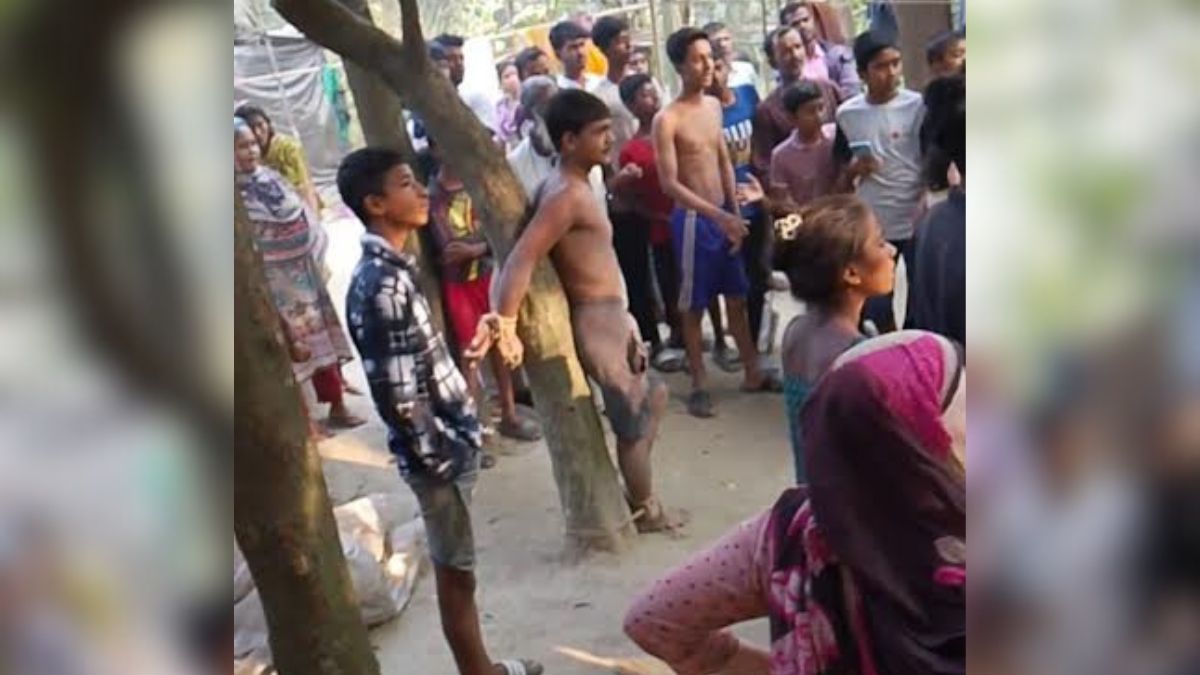 মোবাইল চুরির অভিযোগে কিশোরকে গাছের সঙ্গে বেঁধে পিটুনি