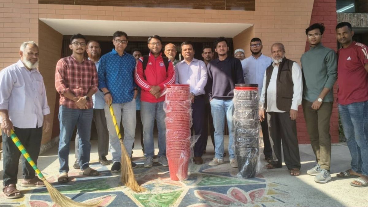 মওলানা ভাসানী হলে ‘পরিচ্ছন্নতা সপ্তাহ–২০২৫’ উদ্বোধন