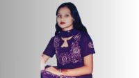 নিপার জন্য অঝোরে কাঁদছেন মা