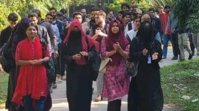 পবিপ্রবিতে শিক্ষার্থীদের বিক্ষোভ মিছিল