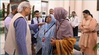 হাদির পরিবারের সঙ্গে প্রধান উপদেষ্টার সাক্ষাৎ, সর্বোত্তম চিকিৎসার আশ্বাস
