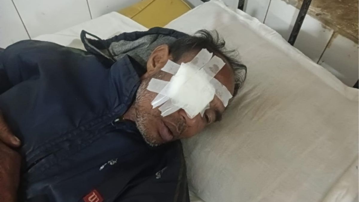 নওগাঁর নিয়ামতপুরে জমি বিরোধে অগ্নিসংযোগ, আহত ৩