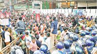 সহিংসতা বাড়ার শঙ্কা তৎপর সরকার