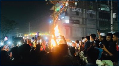 ধর্ম অবমাননার অভিযোগে যুবককে পিটিয়ে হত্যার পর মরদেহে আগুন