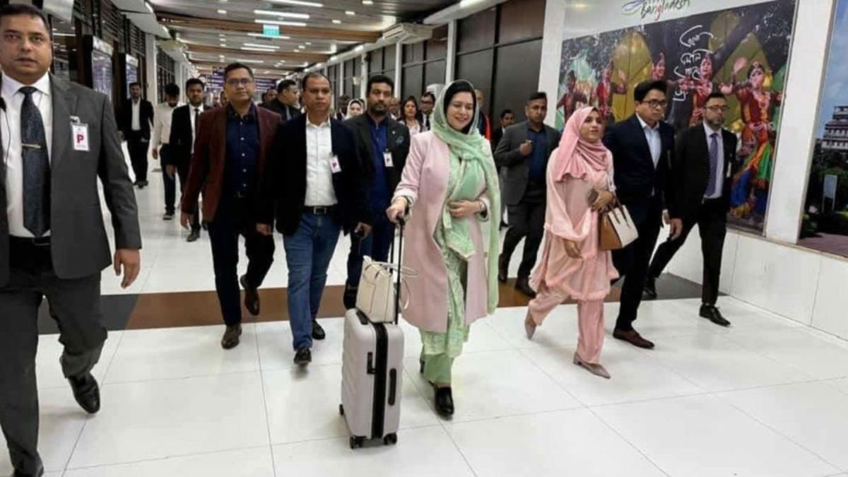 লন্ডনের উদ্দেশ্যে দেশ ছাড়লেন ডা. জোবাইদা