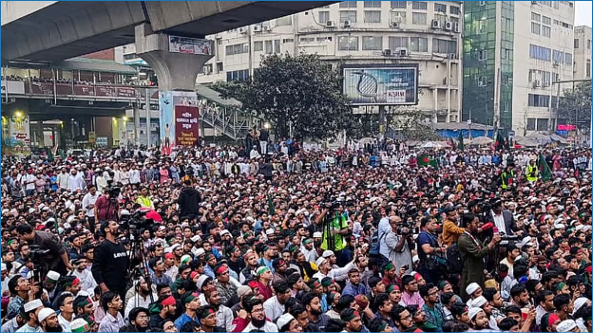 স্বরাষ্ট্র উপদেষ্টার পদত্যাগে ২৪ ঘণ্টার আলটিমেটাম