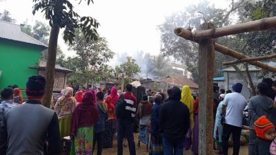 শ্রীপুরে ভয়াবহ অগ্নিকাণ্ডে ১১ কক্ষ পুড়ে ছাই