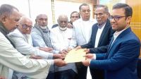 অ্যাটর্নি জেনারেল আসাদুজ্জামানের পক্ষে মনোনয়নপত্র সংগ্রহ