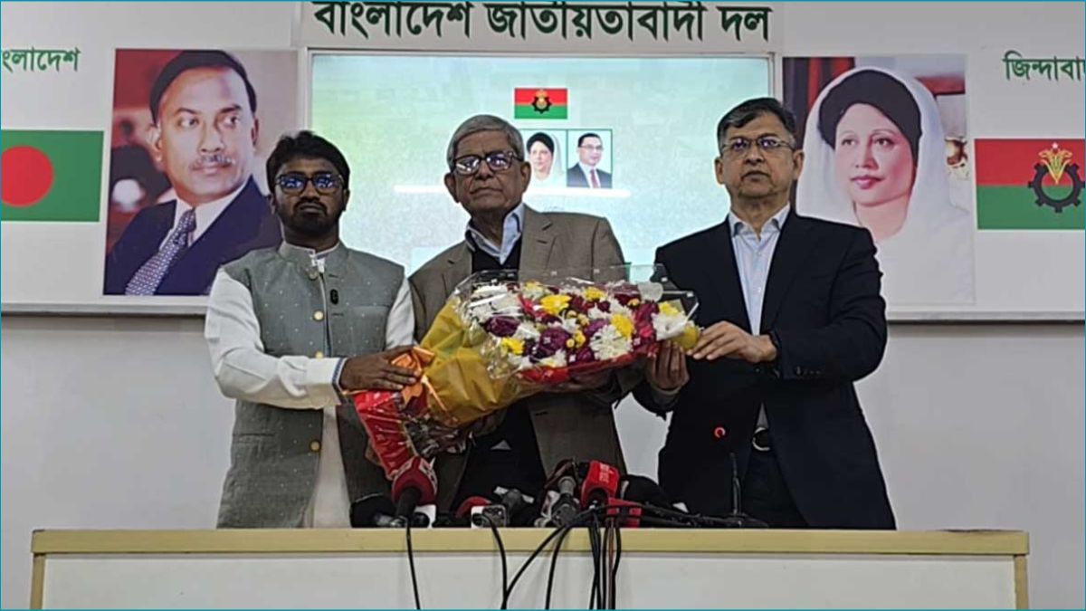 বিএনপিতে যোগ দিলেন রাশেদ খাঁন