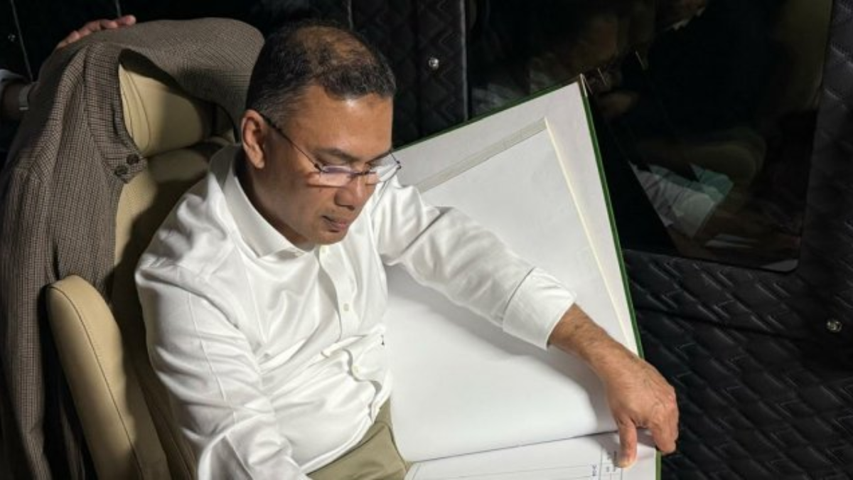 জাতীয় স্মৃতিসৌধের পরিদর্শন বইতে যা লিখলেন তারেক রহমান