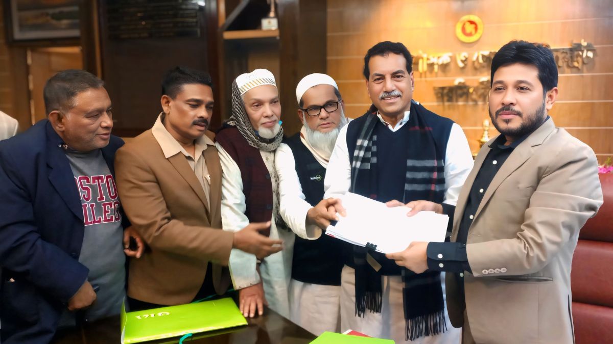 বিএনপি যুগ্ম মহাসচিব খোকনের মনোনয়নপত্র জমা