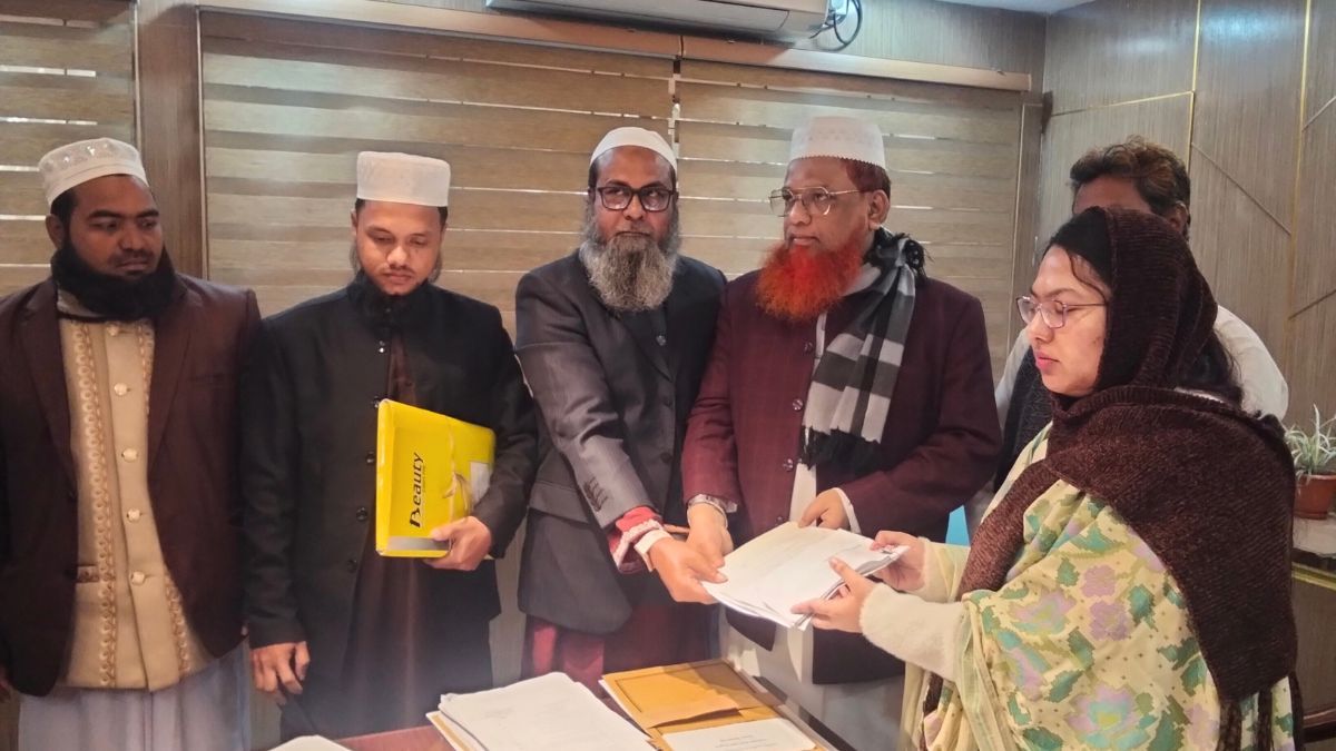 নীলফামারী-১ আসনে জোট প্রার্থী মঞ্জুরুল ইসলাম আফেন্দীর মনোনয়নপত্র জমা