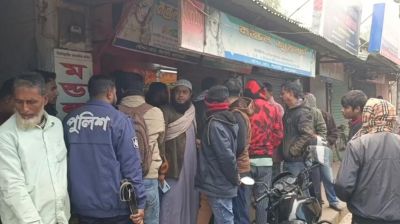 জয়পুরহাটে স্বর্ণের দোকানে ডাকাতি, স্বর্ণসহ ৬ লাখ টাকা লুট