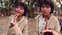 'পাগল' বেশে এ কোন অভিনেত্রী!