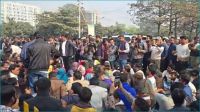 ৩ বিষয়ের প্রতিবাদে ইসির সামনে ছাত্রদলের অবস্থান