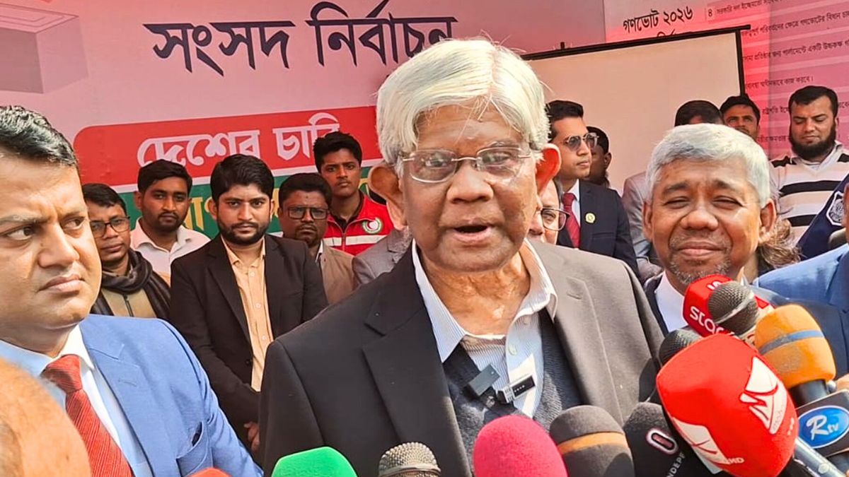 রিজার্ভ ১৮ থেকে ৩২ বিলিয়ন ডলারে উন্নীত হয়েছে : অর্থ উপদেষ্টা
