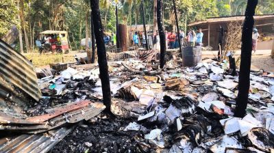 লালমোহনে ভাঙারি গুদামে অগ্নিকাণ্ডে ৭ লাখ টাকার ক্ষতি