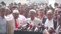 নির্বাচন কমিশন যোগ্যতার সঙ্গেই দায়িত্ব পালন করছেন : মির্জা ফখরুল